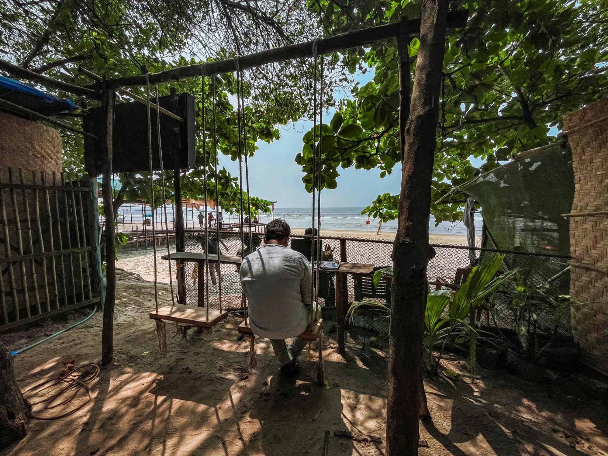 12 Monks - Beachside Hostel Arambol Exterior foto
