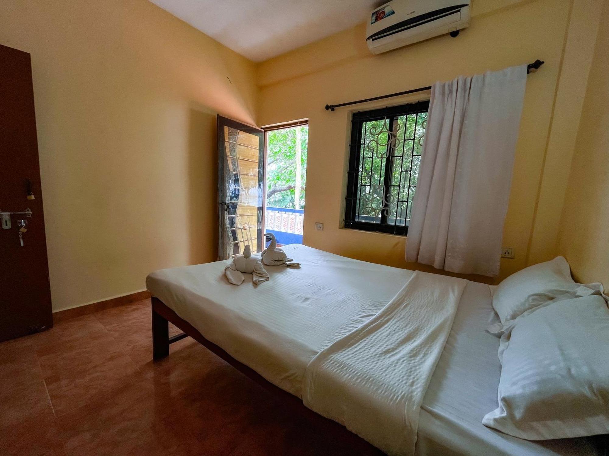 12 Monks - Beachside Hostel Arambol Exterior foto