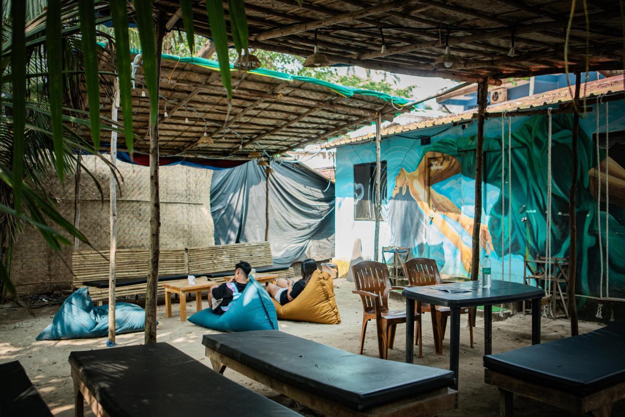 12 Monks - Beachside Hostel Arambol Exterior foto
